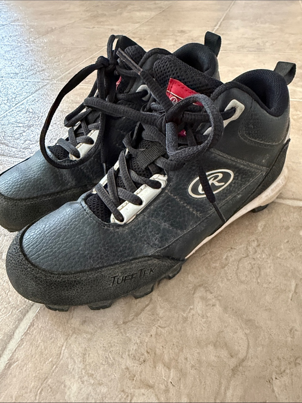 Rawlings Kids Black and White Mod Baseball cleats
